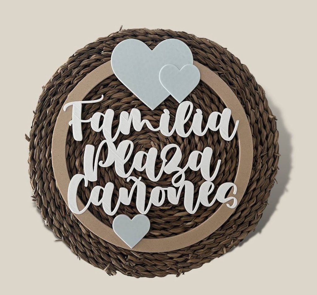 Corona decorativa Familia 3D